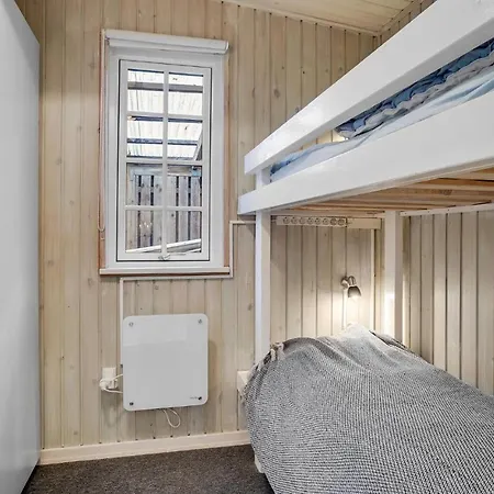 Сasa de vacaciones Four-bedroom In