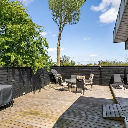 Holiday home 5 Bedroom Beautiful In