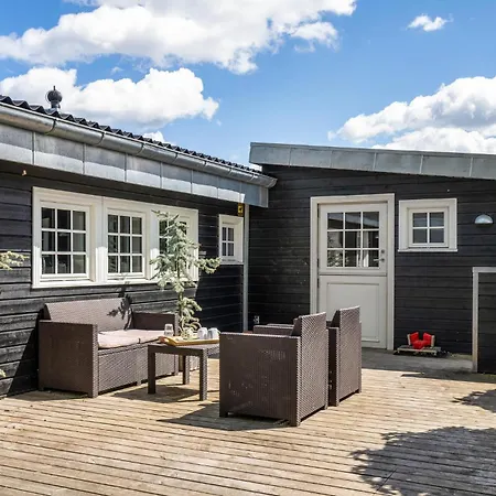 5 Bedroom Beautiful In Otterup